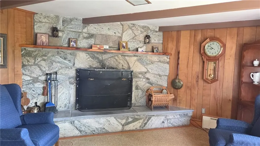 4 Pearl Street Coventry RI 02816