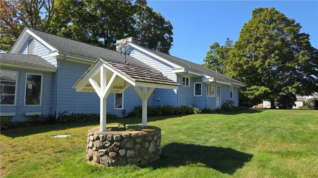 4 Pearl Street Coventry RI 02816