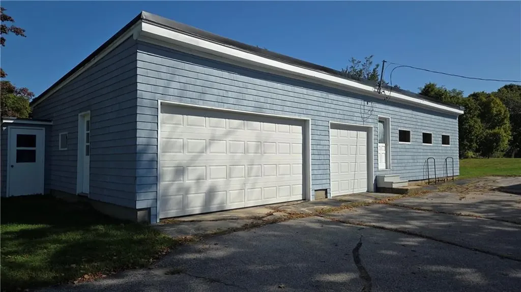 4 Pearl Street Coventry RI 02816