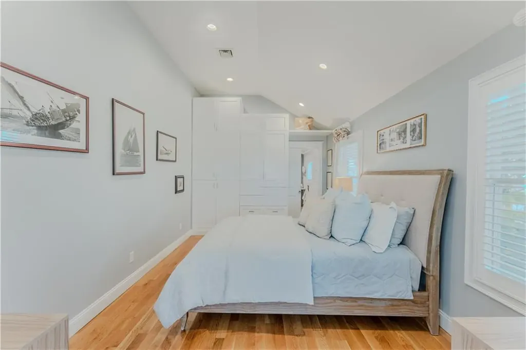 45 Juniper Avenue Warwick RI 02886