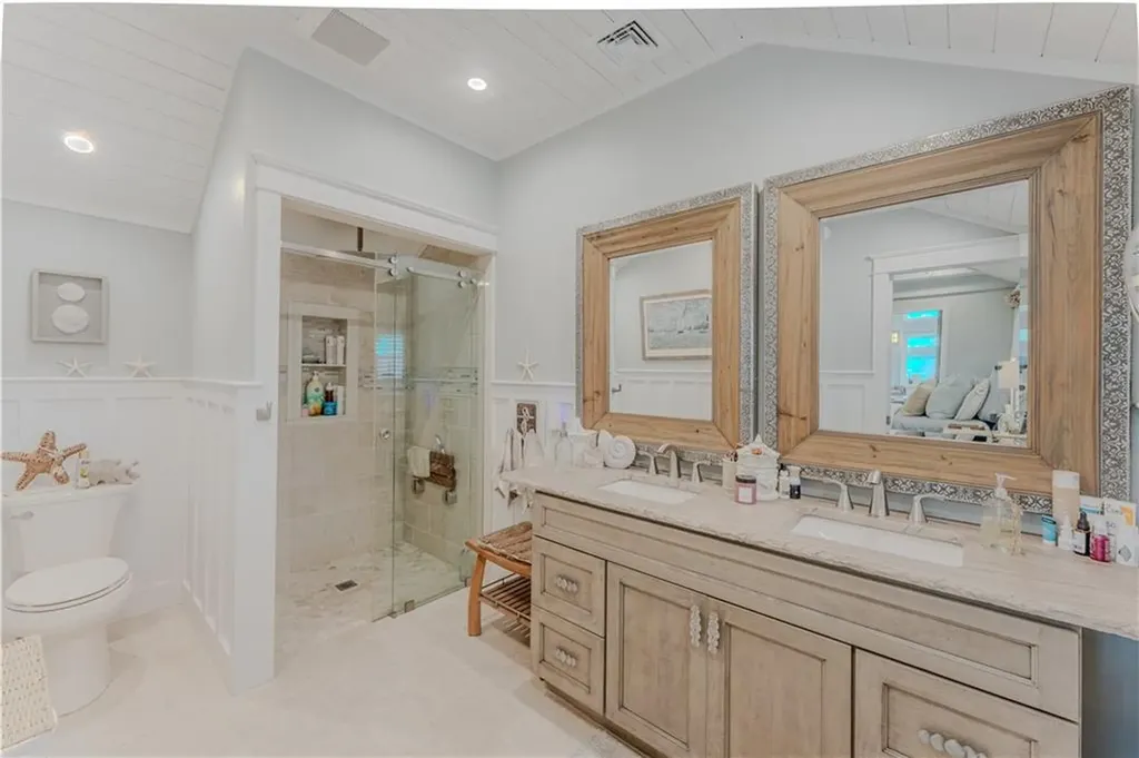 45 Juniper Avenue Warwick RI 02886