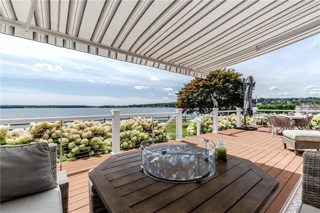 45 Juniper Avenue Warwick RI 02886