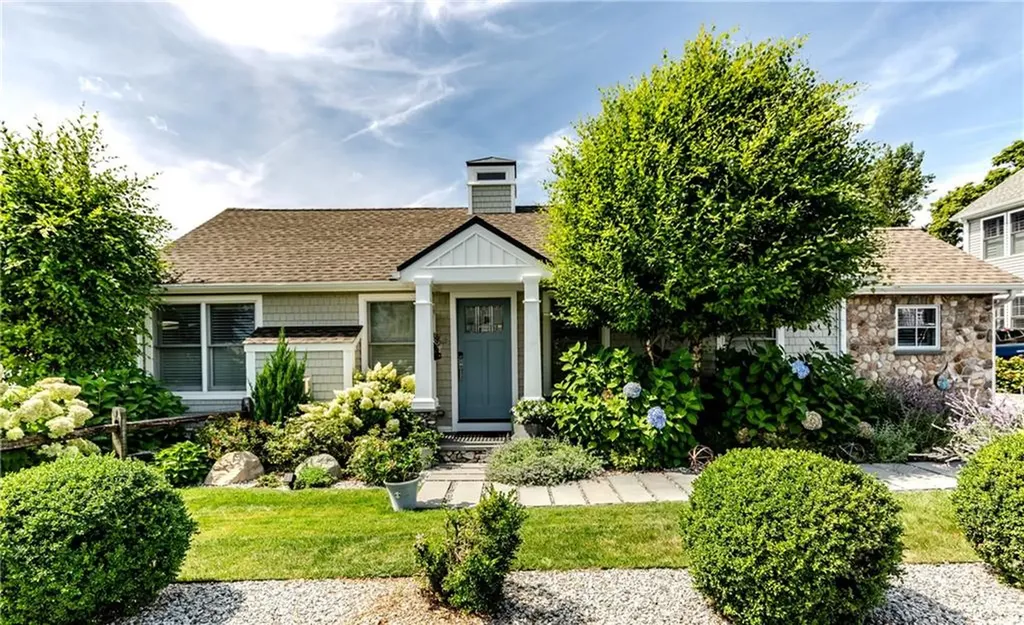 45 Juniper Avenue Warwick RI 02886