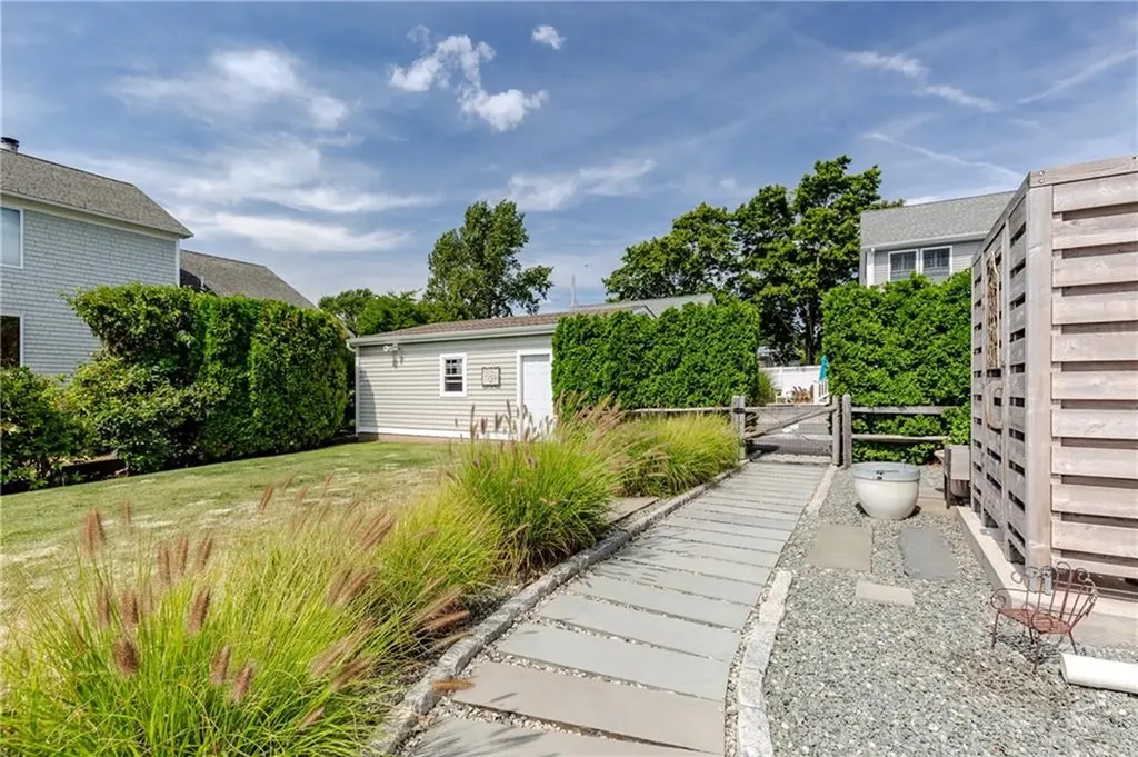 45 Juniper Avenue Warwick RI 02886