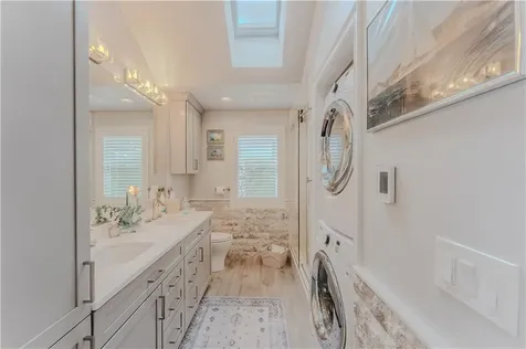 45 Juniper Avenue Warwick RI 02886