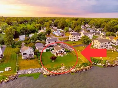 45 Juniper Avenue Warwick RI 02886