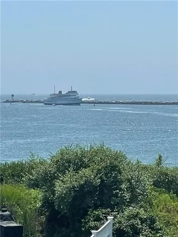 232 Sand Hill Cove Road Narragansett RI 02882