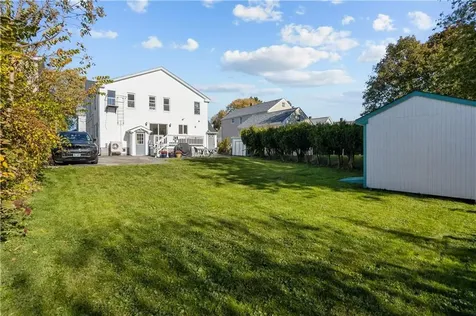 30 Catherine Street Bristol RI 02809