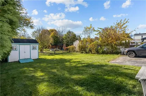 30 Catherine Street Bristol RI 02809