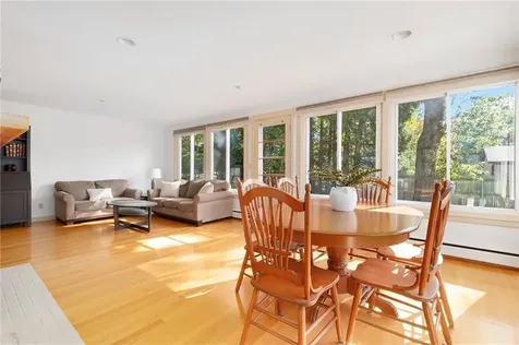 6 Conway Drive Barrington RI 02806