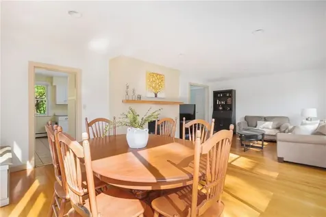 6 Conway Drive Barrington RI 02806