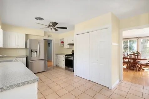 6 Conway Drive Barrington RI 02806