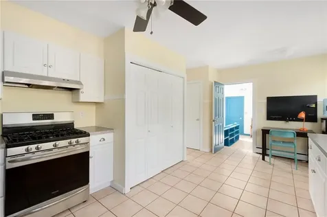 6 Conway Drive Barrington RI 02806