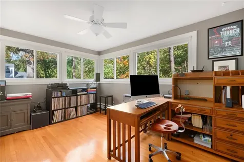 6 Conway Drive Barrington RI 02806