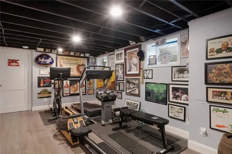 6 Conway Drive Barrington RI 02806