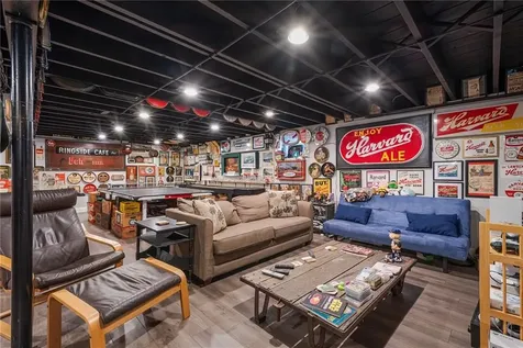 6 Conway Drive Barrington RI 02806