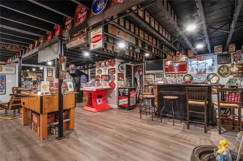 6 Conway Drive Barrington RI 02806