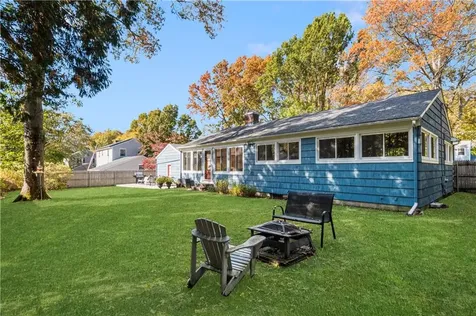 6 Conway Drive Barrington RI 02806