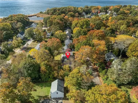 6 Conway Drive Barrington RI 02806