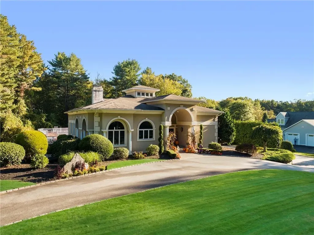 55 Wilbur Road Lincoln RI 02865
