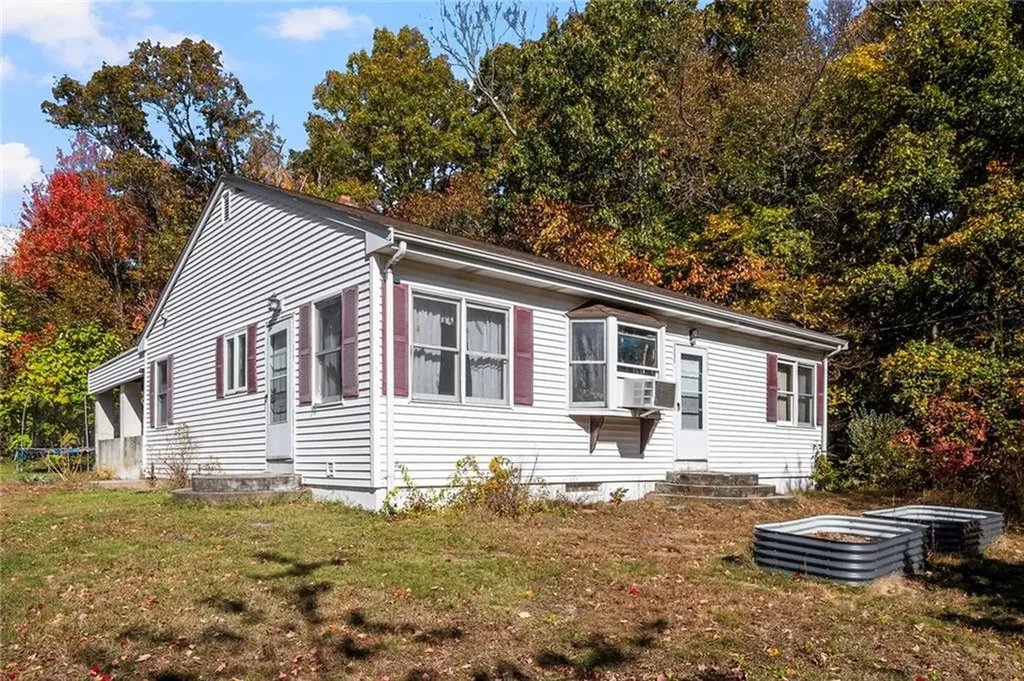 304 Getchell Avenue Woonsocket RI 02895