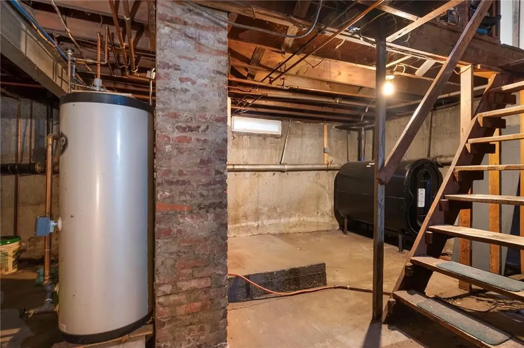 304 Getchell Avenue Woonsocket RI 02895