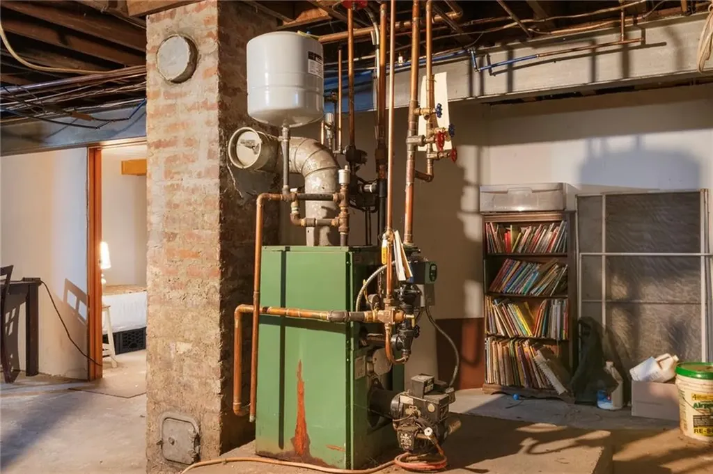 304 Getchell Avenue Woonsocket RI 02895