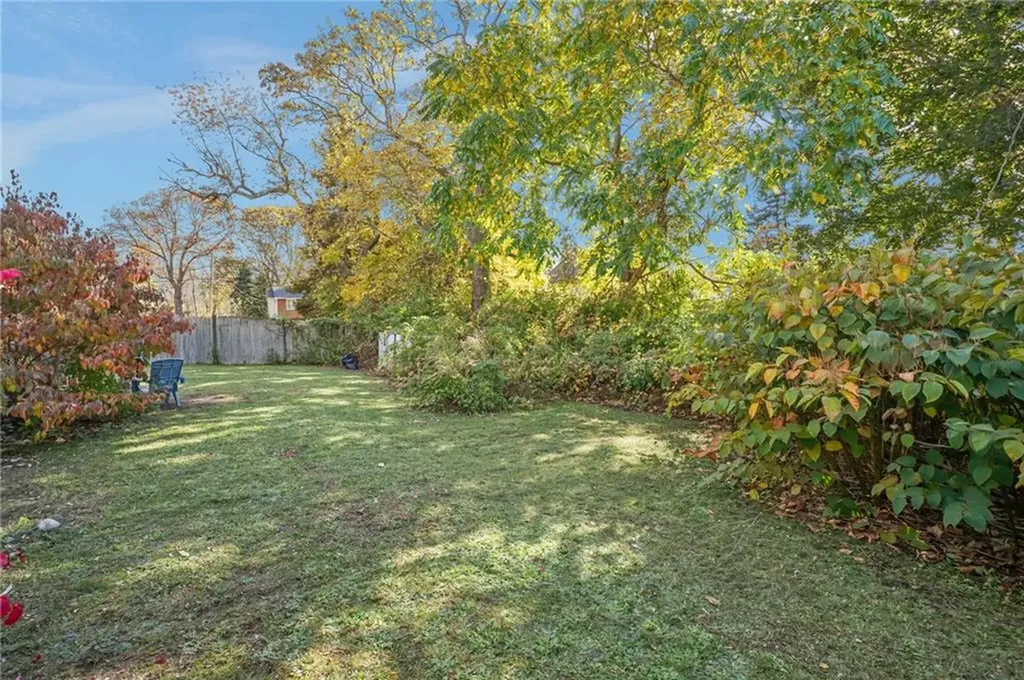 81 Fairhaven Avenue Warwick RI 02889