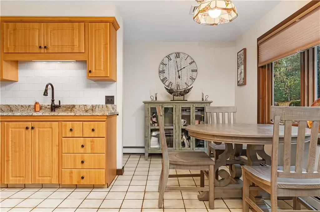 420 Robin Hollow Road West Greenwich RI 02817