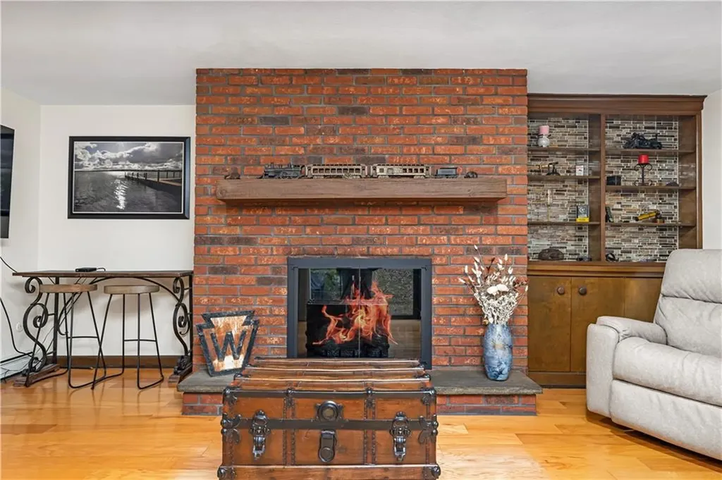 420 Robin Hollow Road West Greenwich RI 02817