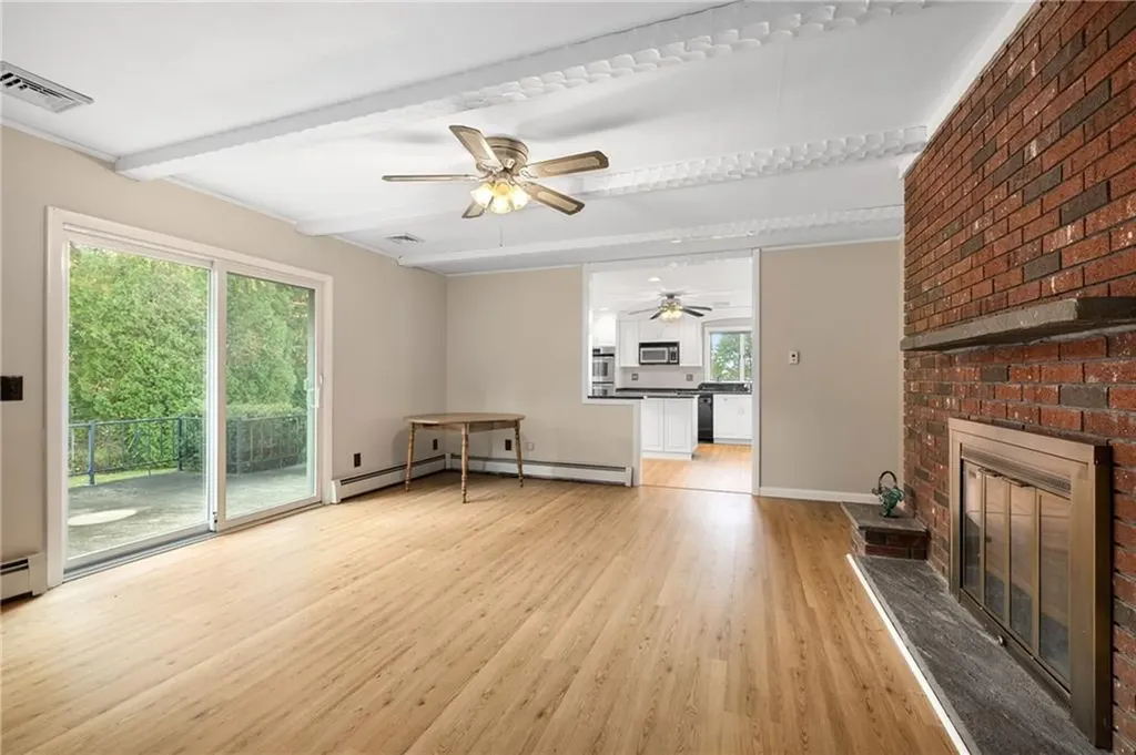 23 Hillview Drive Westerly RI 02891