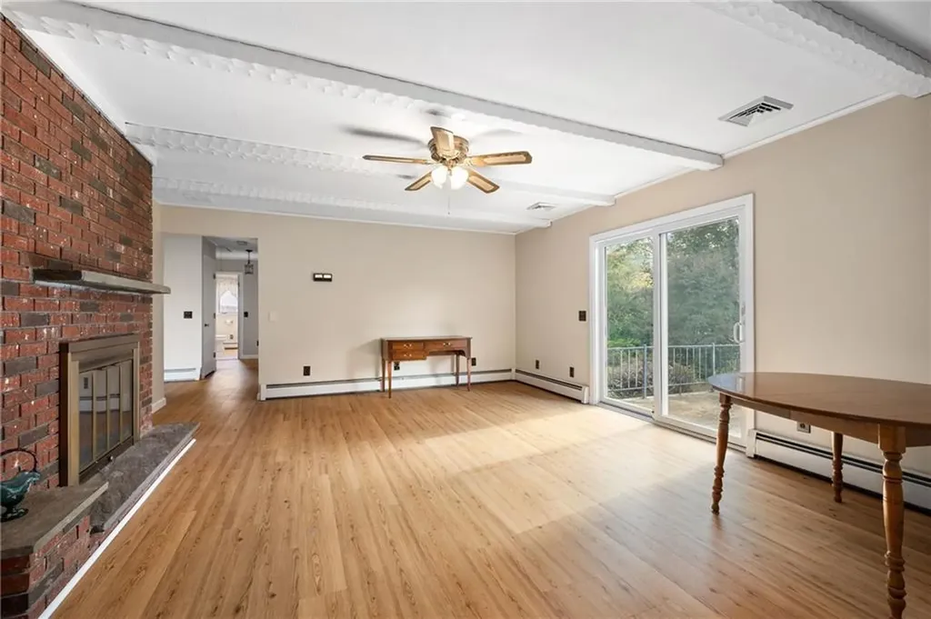 23 Hillview Drive Westerly RI 02891