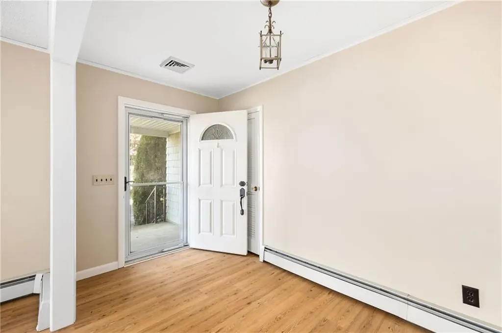 23 Hillview Drive Westerly RI 02891
