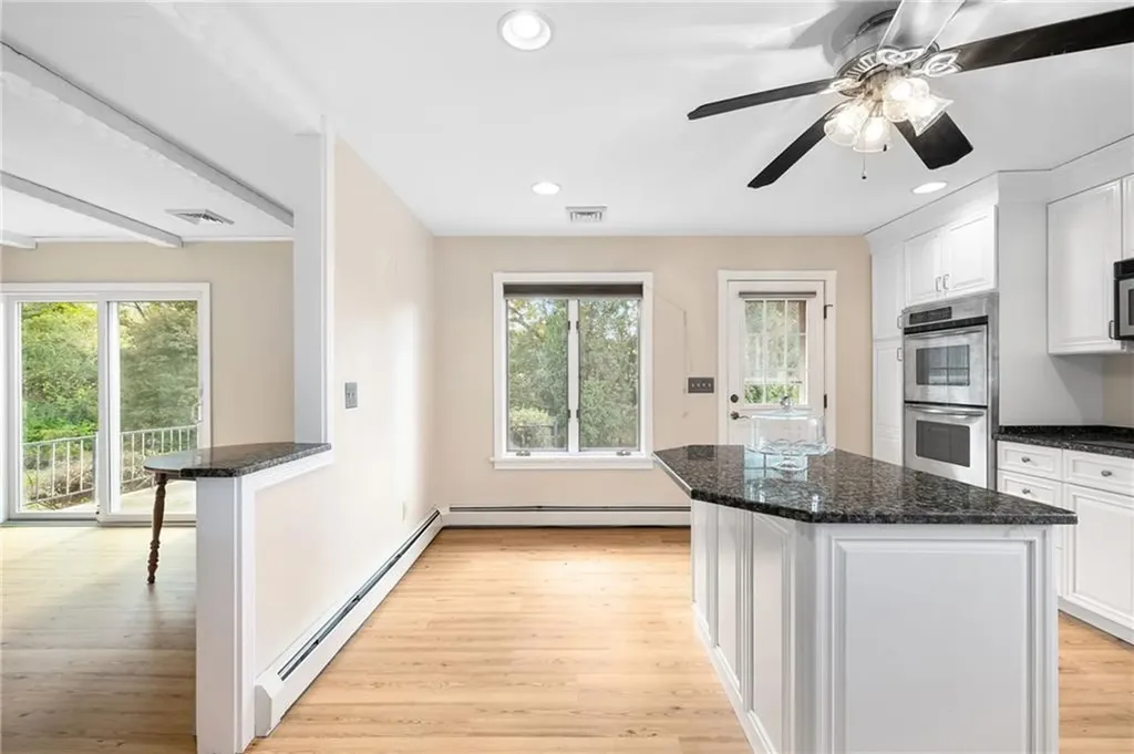23 Hillview Drive Westerly RI 02891