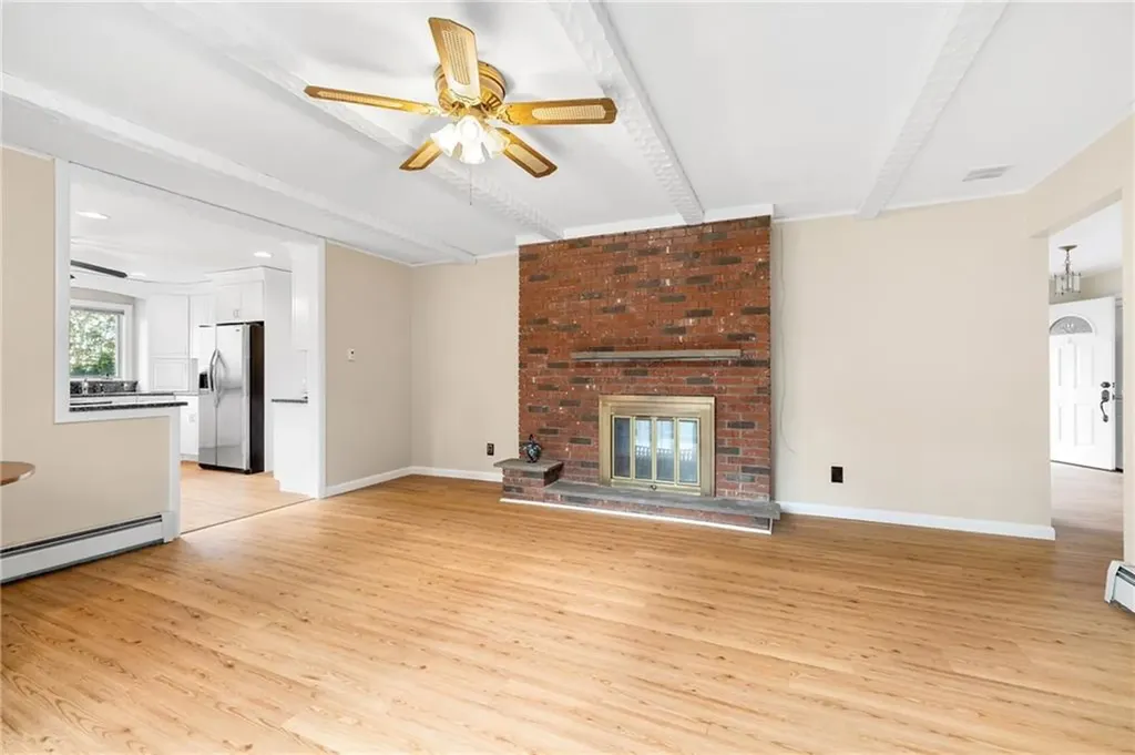 23 Hillview Drive Westerly RI 02891