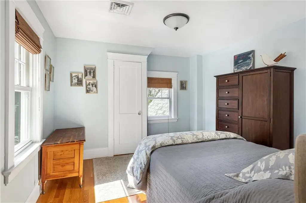 141 Emeline Street Providence RI 02906