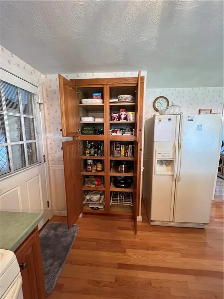 121 Lloyd Avenue Warwick RI 02889