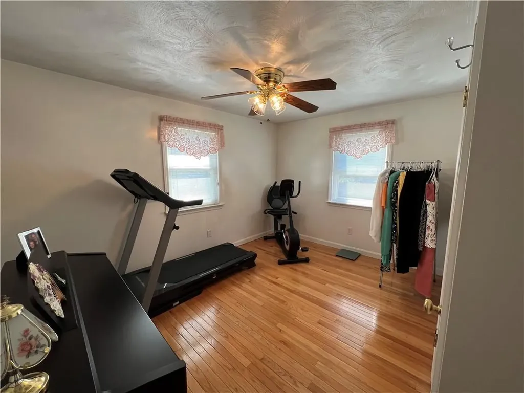 121 Lloyd Avenue Warwick RI 02889