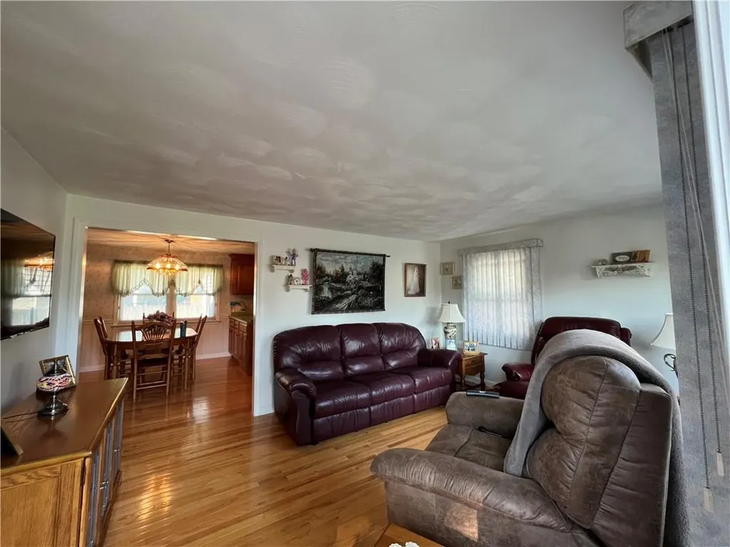 121 Lloyd Avenue Warwick RI 02889