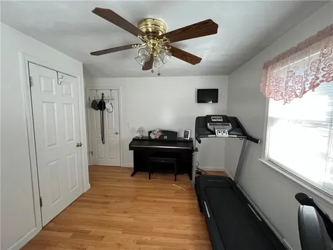 121 Lloyd Avenue Warwick RI 02889