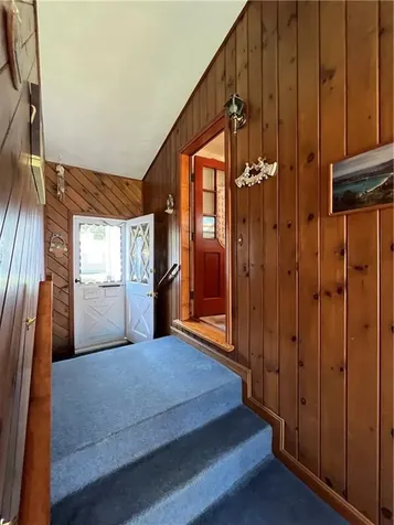 121 Lloyd Avenue Warwick RI 02889