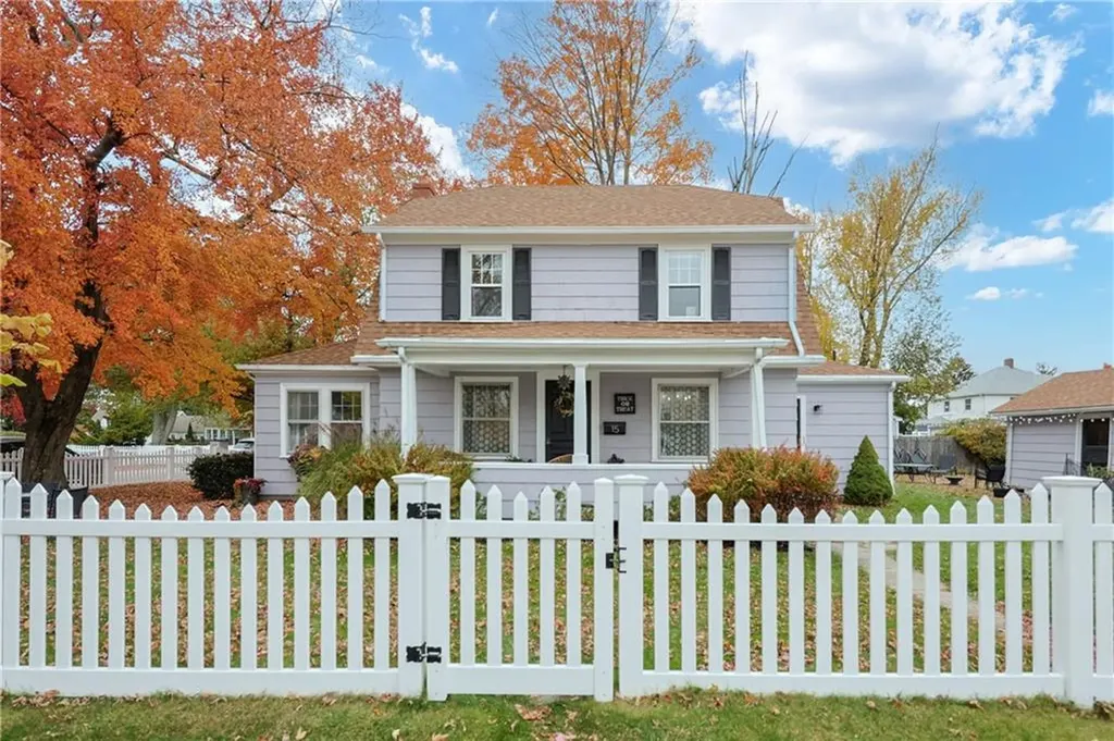 15 Burt Street Warwick RI 02886