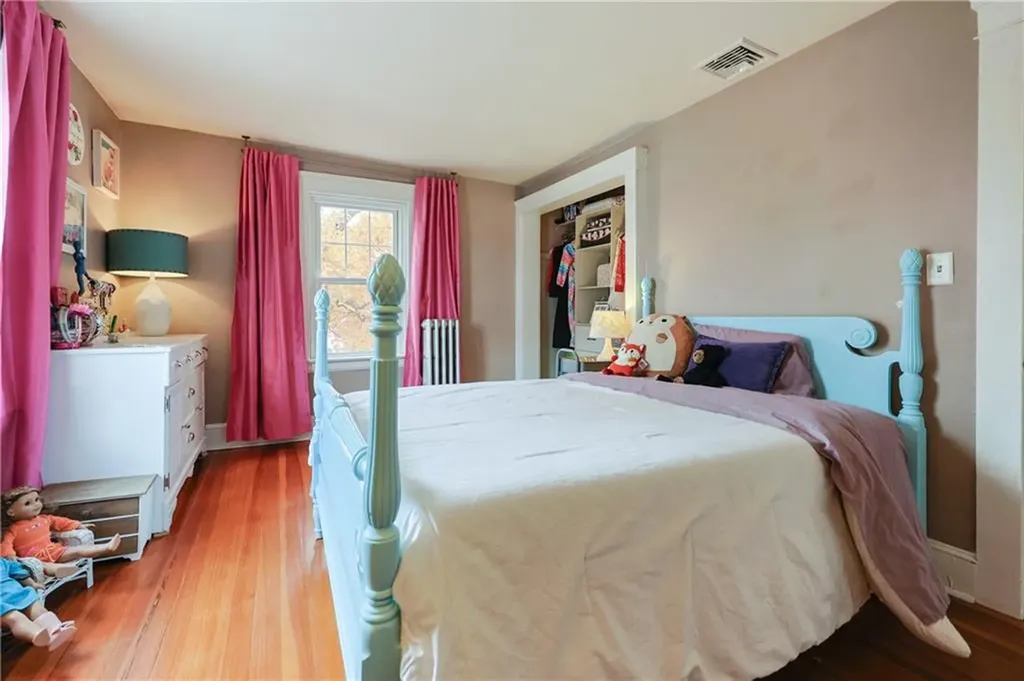 15 Burt Street Warwick RI 02886