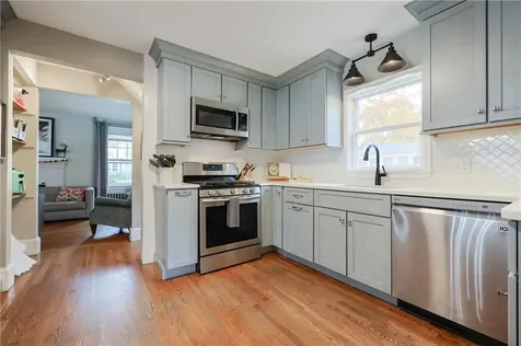 15 Burt Street Warwick RI 02886