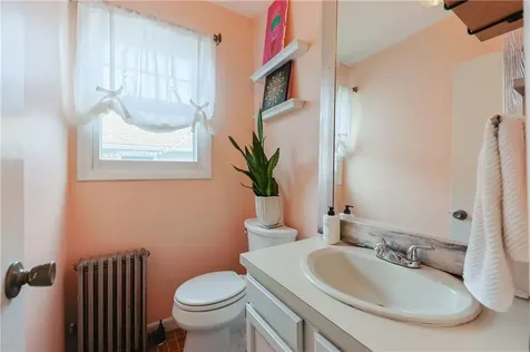 15 Burt Street Warwick RI 02886