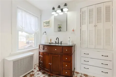 15 Burt Street Warwick RI 02886