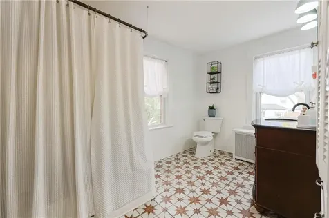 15 Burt Street Warwick RI 02886