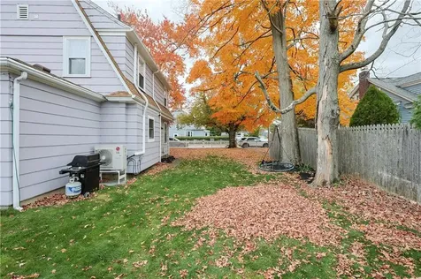 15 Burt Street Warwick RI 02886