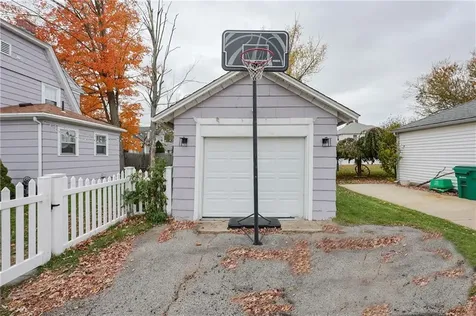 15 Burt Street Warwick RI 02886