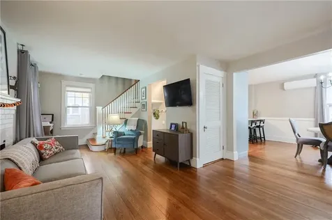 15 Burt Street Warwick RI 02886